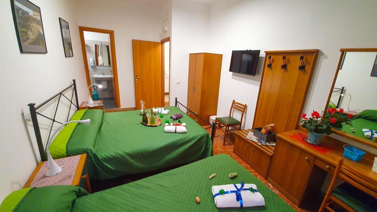 A Casa Simpatia - A Richiesta Parcheggio Gratuito ! Pensión